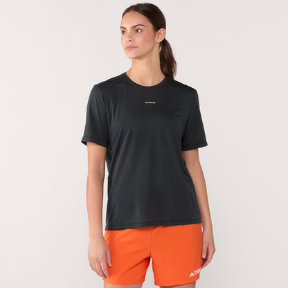 _Salomon SHKout Core Deep Black Short Sleeve Tee Women